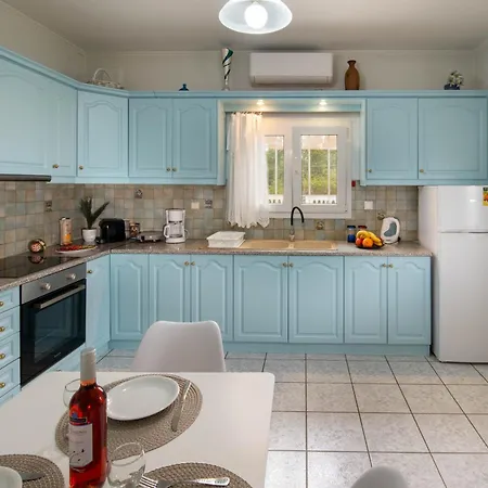 Militsa House גאיוס